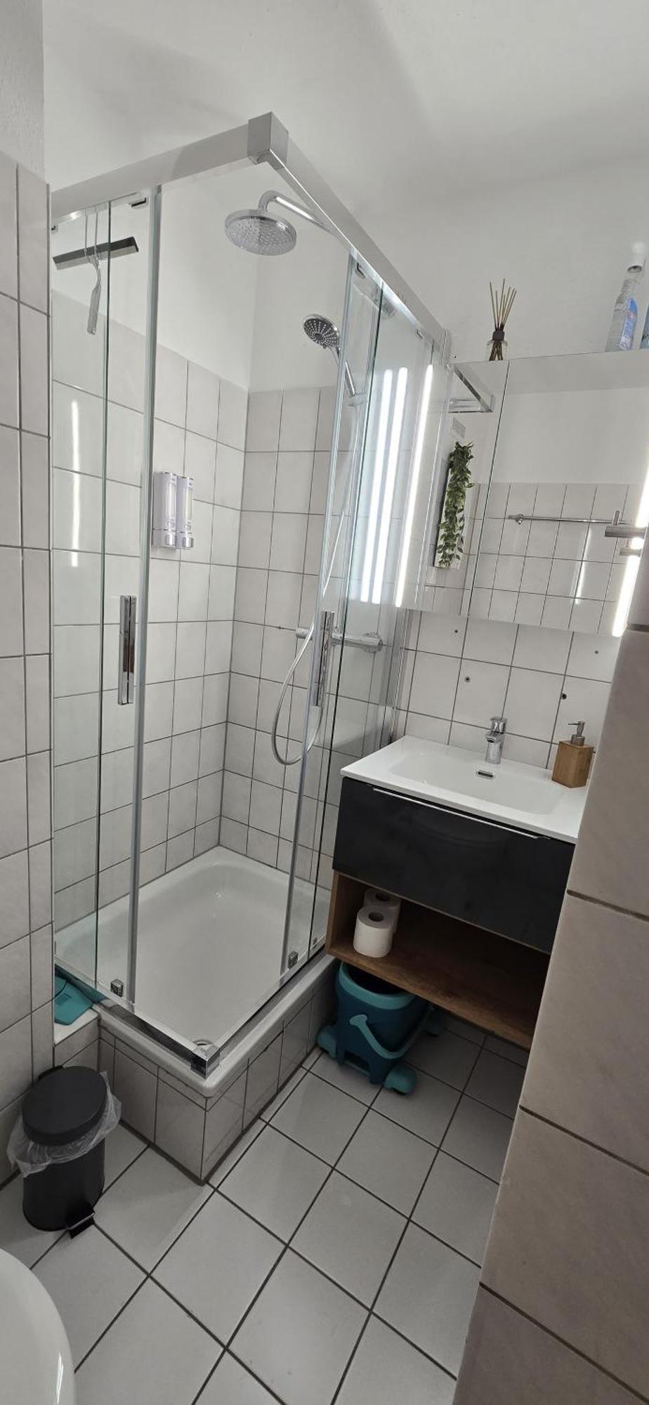 Messe, Monteure, Budget - Einfache Komfortable 2 Personen Wohnung Duisburg Exterior photo